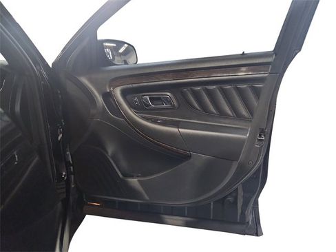 Used 2018 Ford Taurus Limited image 23