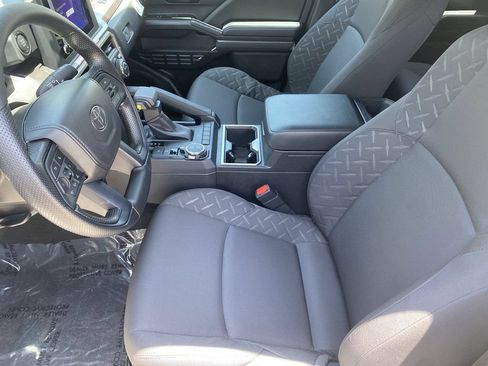 Used 2026 Toyota Tacoma SR5 AWD/4WD image 21