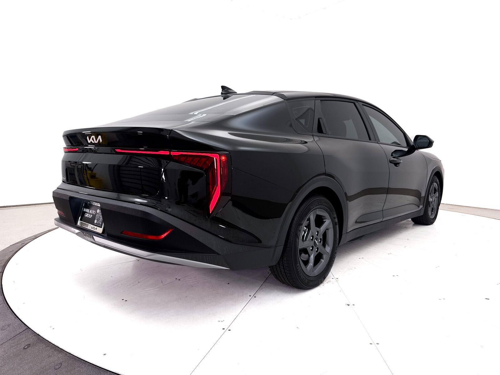 Used 2025 Kia K4 FWD image 17
