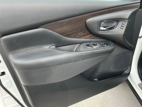 Used 2023 Nissan Murano Platinum w/ Cargo Package FWD image 10