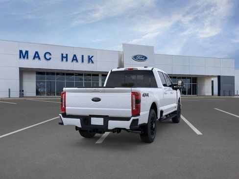 New 2026 Ford F250 Lariat w/ Black Appearance Package image 8