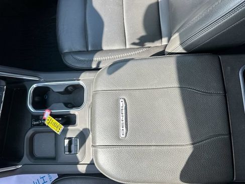 Used 2025 GMC Sierra 2500 Denali AWD/4WD image 19