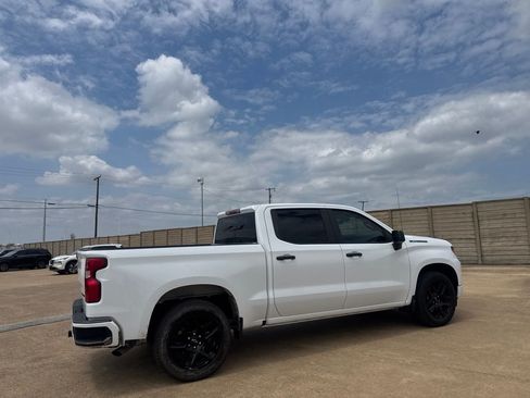 Used 2023 Chevrolet Silverado 1500 Custom RWD image 23