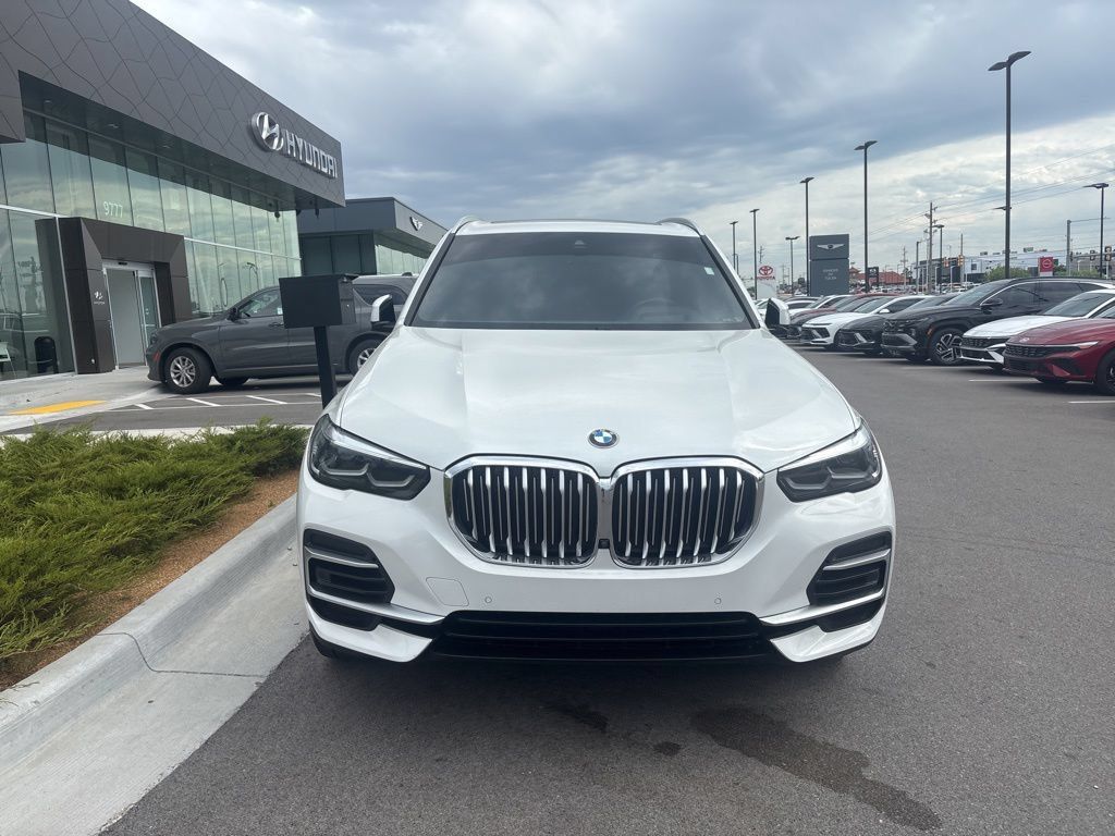Used 2023 BMW X5 xDrive40i AWD/4WD image 3