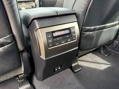 Used 2023 Lexus GX 460 Premium AWD/4WD image 26