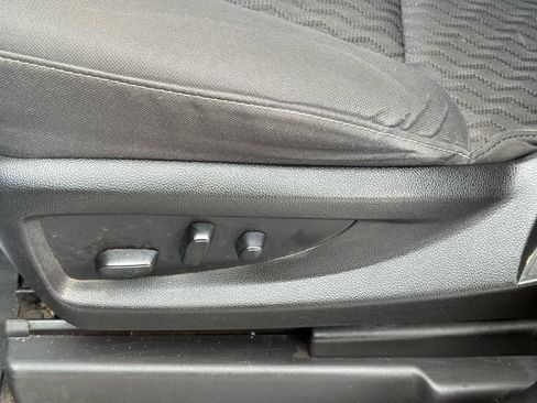 Used 2020 GMC Yukon SLE image 21