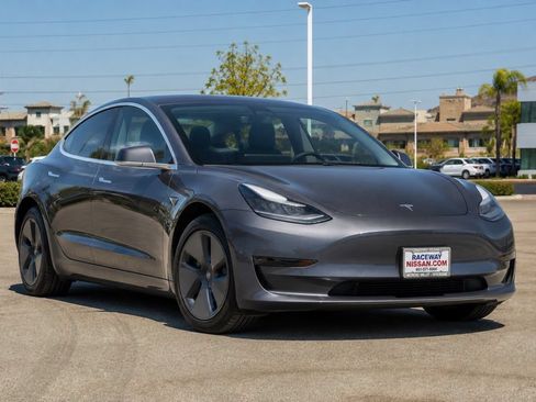 Used 2022 Tesla Model 3 Long Range AWD/4WD image 27