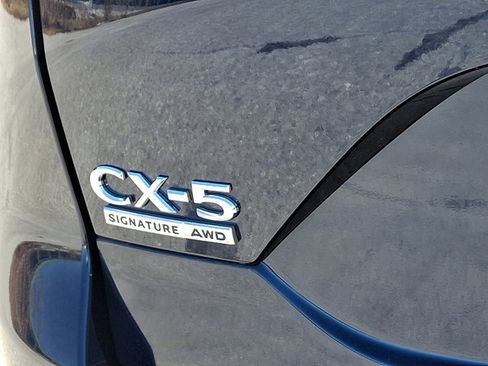 New 2025 MAZDA CX-5 Signature image 26