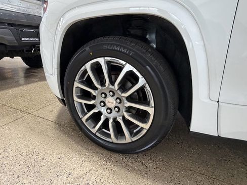Used 2023 GMC Acadia Denali AWD/4WD image 16