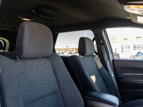 Used 2023 Dodge Durango GT image 13