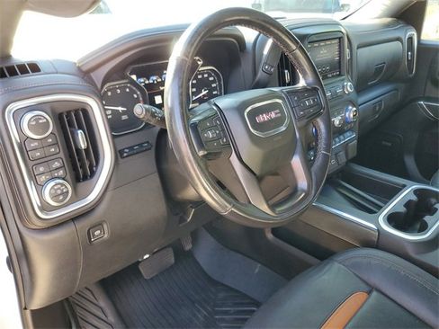 Used 2021 GMC Sierra 1500 AT4 w/ AT4 Premium Package image 18