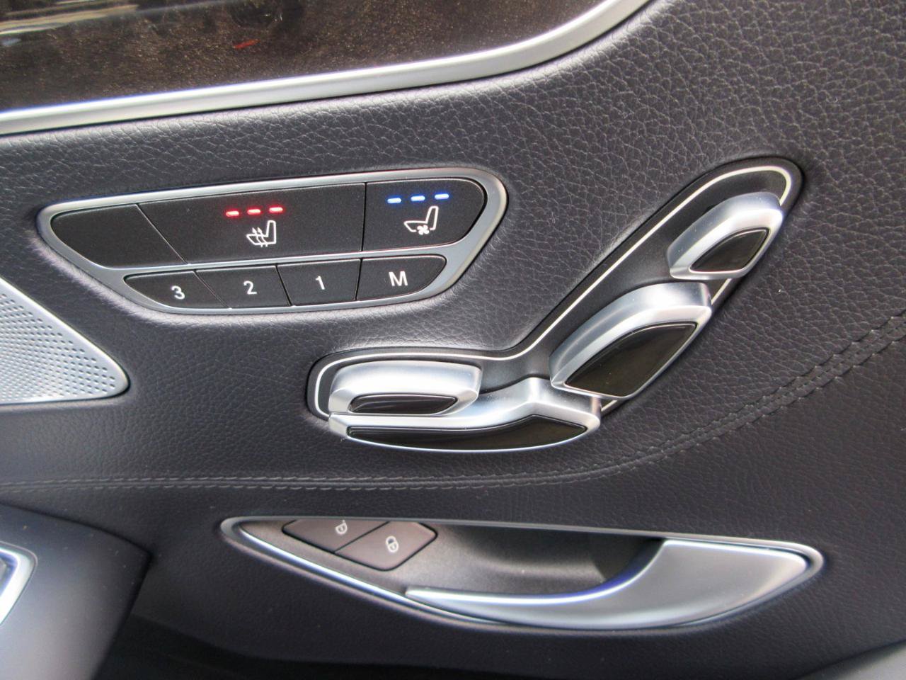 Used 2020 Mercedes-Benz S 560 4MATIC Coupe w/ AMG Line Exterior image 23