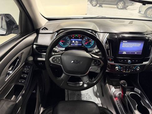 Used 2020 Chevrolet Traverse RS FWD image 27
