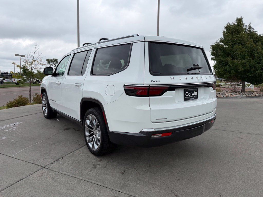Used 2022 Jeep Wagoneer Series III w/ Premium Group I AWD/4WD image 9