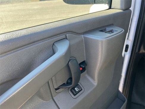Used 2019 GMC Savana 2500 w/ Driver Convenience Package image 21