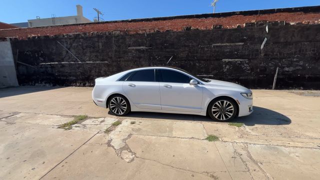 Used 2017 Lincoln MKZ Reserve FWD image 9