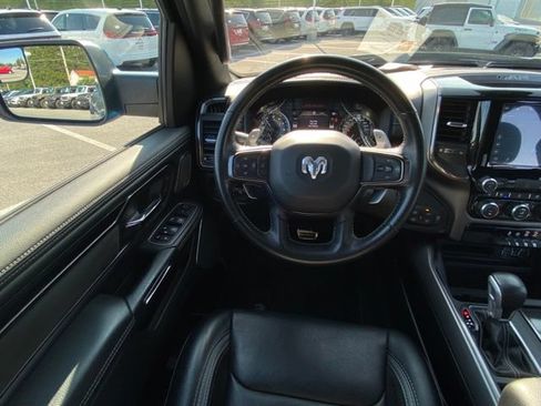 Used 2022 RAM 1500 Laramie AWD/4WD image 29