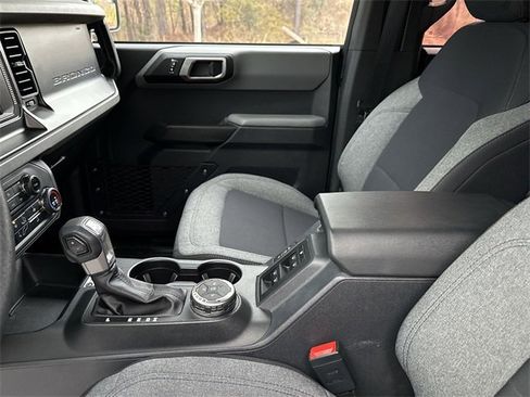 Used 2022 Ford Bronco 4-Door image 24