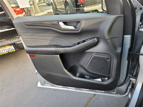 Used 2023 Ford Escape ST-Line image 30