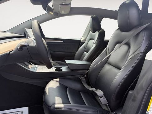 Used 2023 Tesla Model Y Long Range AWD/4WD image 9