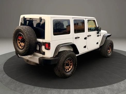 Used 2014 Jeep Wrangler Unlimited Sahara w/ Dual Top Group image 4