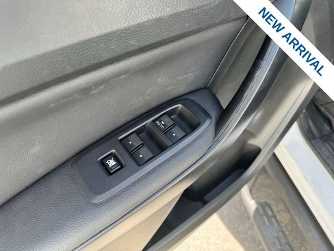 Used 2023 Ford Ranger XL image 18