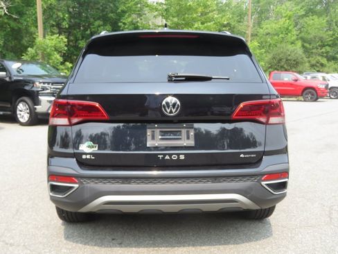 Used 2022 Volkswagen Taos SEL image 7