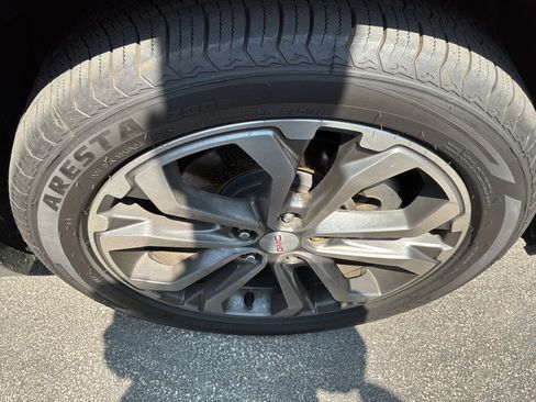 Used 2020 GMC Terrain SLT w/ Preferred Package FWD image 10