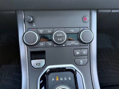 Used 2018 Land Rover Range Rover Evoque Landmark Edition image 19