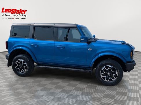 Used 2022 Ford Bronco Outer Banks AWD/4WD image 6