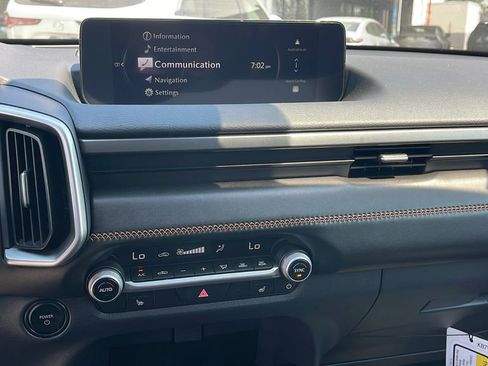 Used 2025 MAZDA CX-50 AWD 2.5 Hybrid w/ Premium Pkg image 18