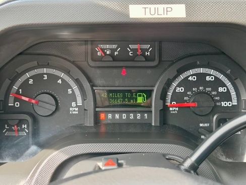 Used 2014 Ford E-350 and Econoline 350 XL w/ Power Windows & Locks Group RWD image 15