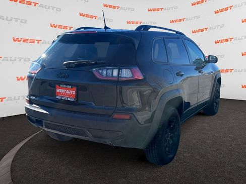 Used 2022 Jeep Cherokee Latitude w/ Sun & Sound Group AWD/4WD image 5