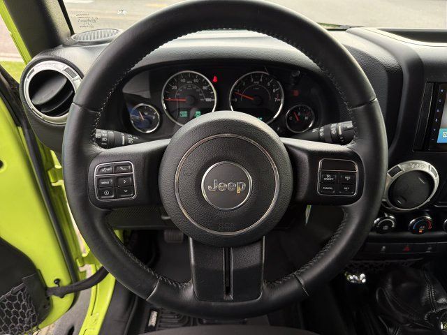 Used 2017 Jeep Wrangler Sahara w/ Connectivity Group AWD/4WD image 17