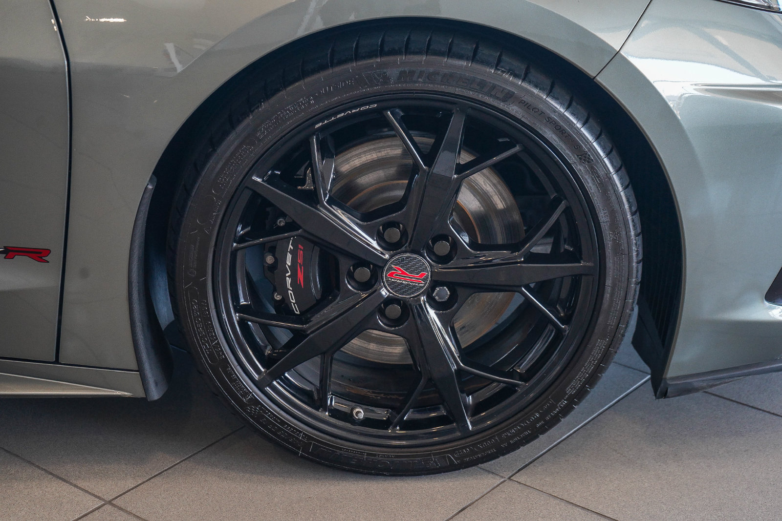 Used 2022 Chevrolet Corvette Stingray Premium Conv w/ Z51 Performance Package RWD image 10