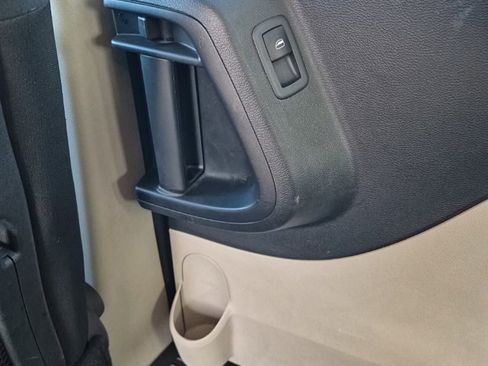 Used 2020 Dodge Grand Caravan SE w/ UConnect Hands-Free Group image 20