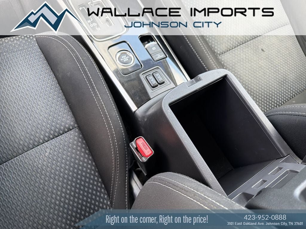 Used 2020 Mitsubishi Outlander ES AWD/4WD image 18