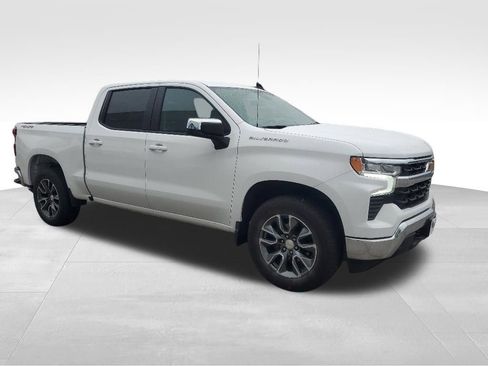 Used 2024 Chevrolet Silverado 1500 LT AWD/4WD image 10