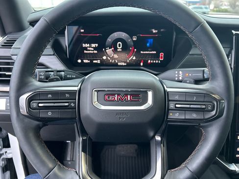 Certified 2025 GMC Acadia AT4 w/ LPO, Floor Liner Package image 15