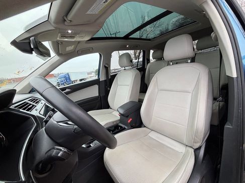 Used 2020 Volkswagen Tiguan SEL image 16
