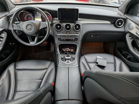 Certified 2019 Mercedes-Benz GLC 350e 4MATIC image 12