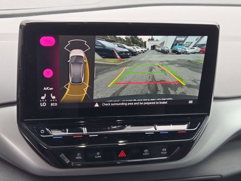 Used 2022 Volkswagen ID.4 Pro image 17