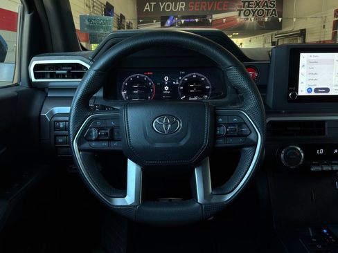 Used 2026 Toyota Tacoma TRD Sport AWD/4WD image 30