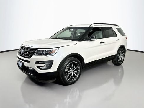 Used 2017 Ford Explorer Sport AWD/4WD image 4