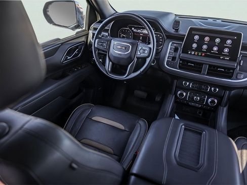 Used 2021 GMC Yukon XL AT4 w/ AT4 Premium Plus Package image 27