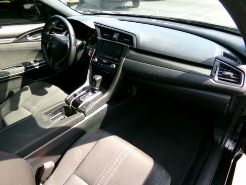Used 2018 Honda Civic EX image 12