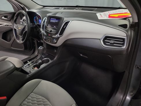 Used 2020 Chevrolet Equinox LT w/ LPO, Floor Liner Package AWD/4WD image 24