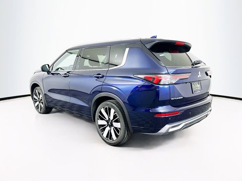 Used 2025 Mitsubishi Outlander SEL image 5