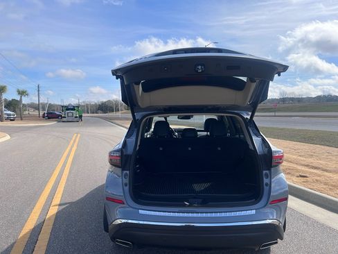 Used 2022 Nissan Murano Platinum w/ Cargo Package image 9