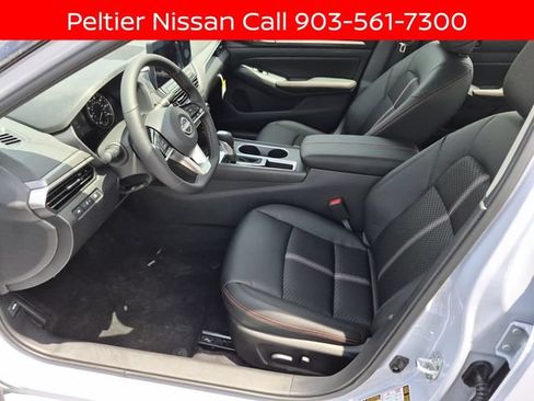 New 2026 Nissan Altima 2.5 SR w/ SR Midnight Edition Package FWD image 8